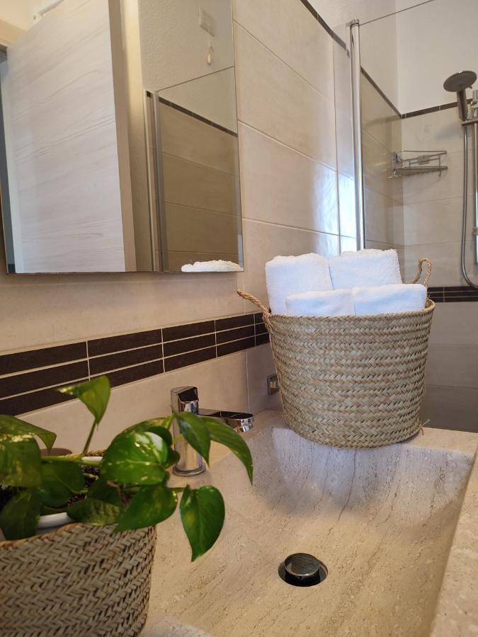 דורגלי B&B Fradama' Holiday מראה חיצוני תמונה